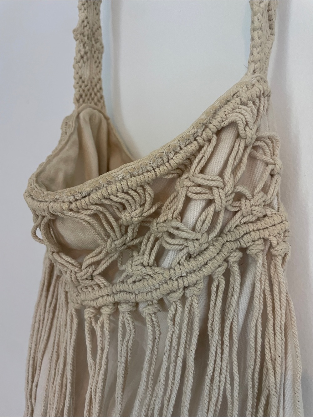 Roxy - Bohemian Macramé Fringe Handbag in Cream - Picture 4 of 9